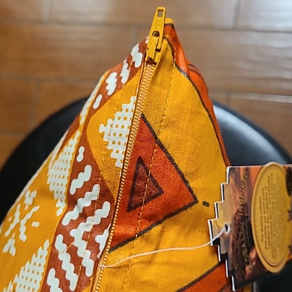 🦓Africa Throw Pillow - Picture 3 of 6